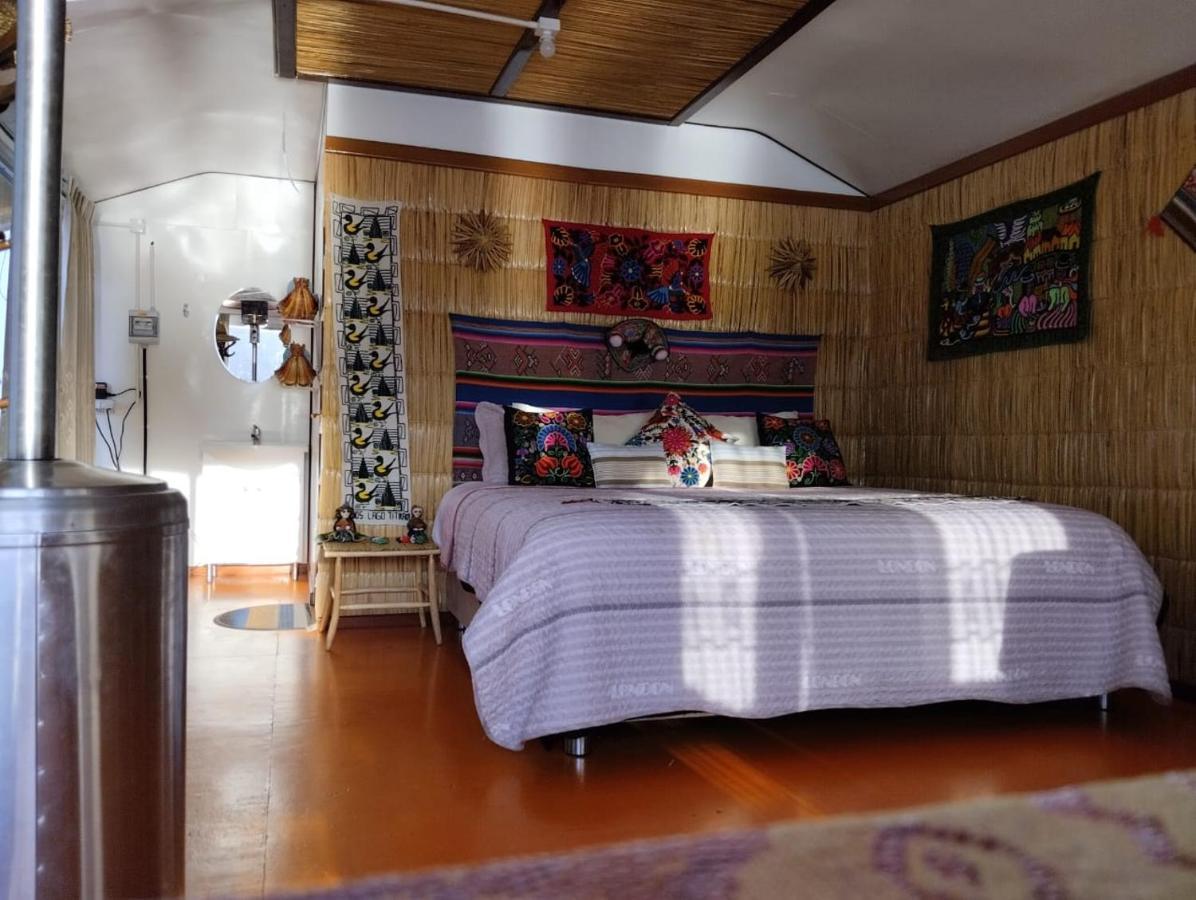 Uros Titikaka The Best Lodge プーノ エクステリア 写真