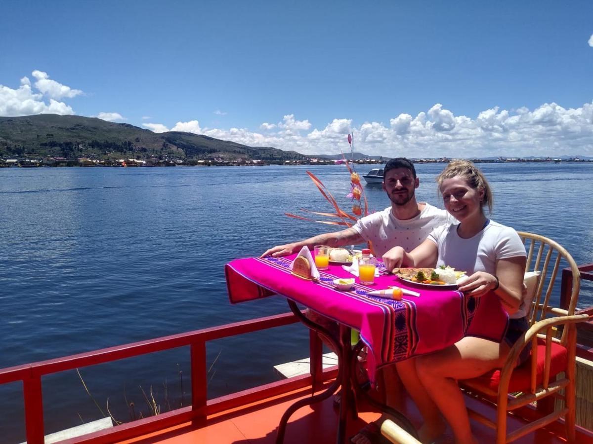 Uros Titikaka The Best Lodge プーノ エクステリア 写真