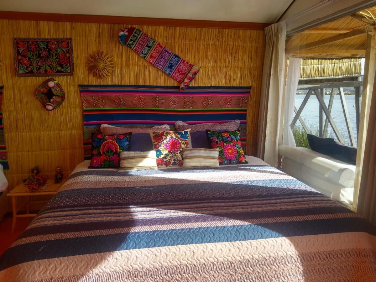 Uros Titikaka The Best Lodge プーノ エクステリア 写真