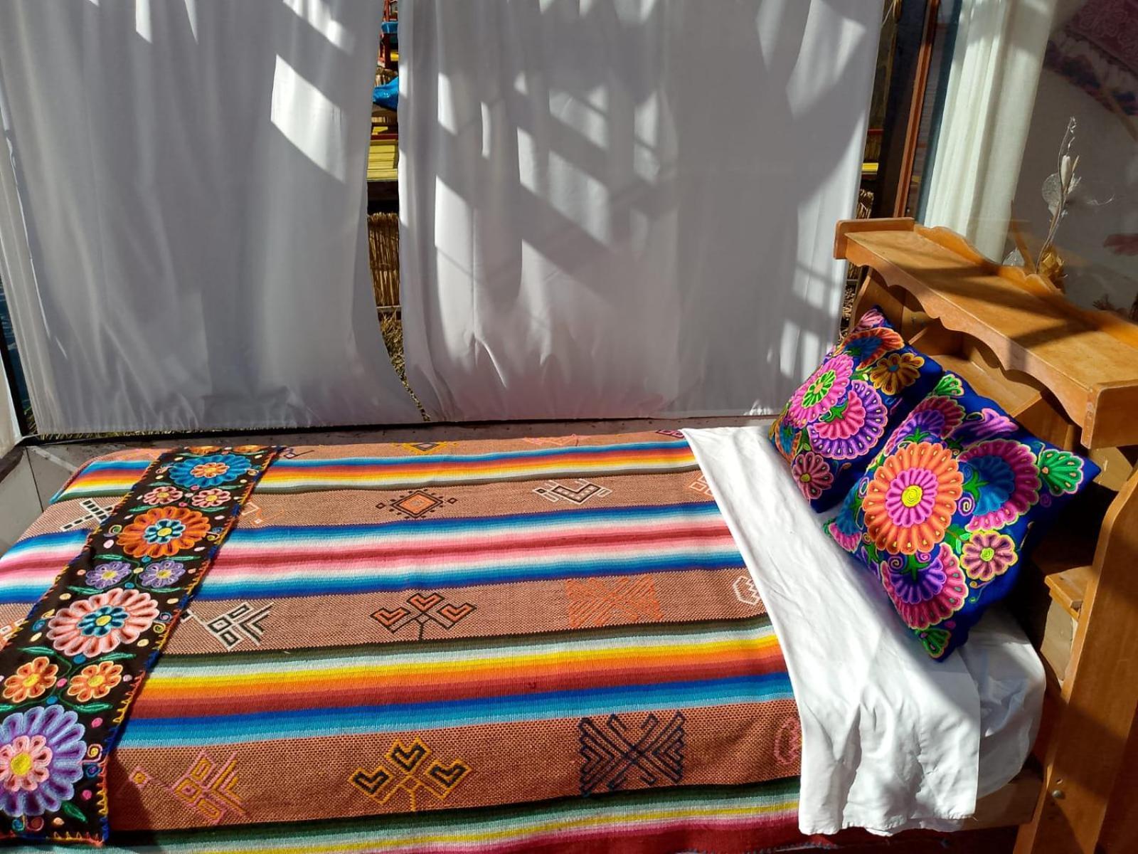 Uros Titikaka The Best Lodge プーノ エクステリア 写真